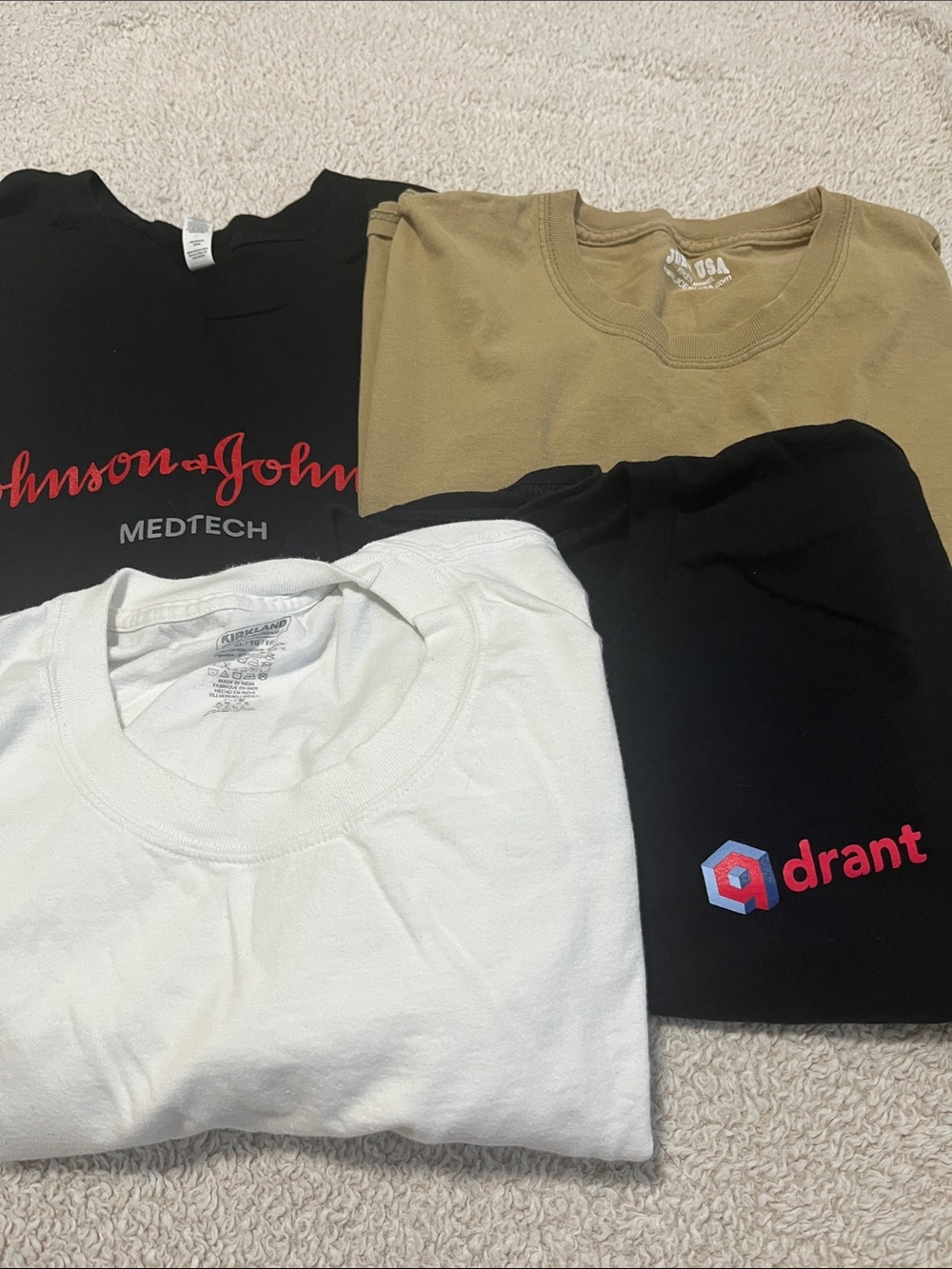 🔥(L/XL) Tees Bundle! (4)🔥